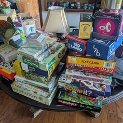 LOTS of Board Games and Puzzles