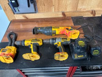 Dewalt cordless tool bundle
