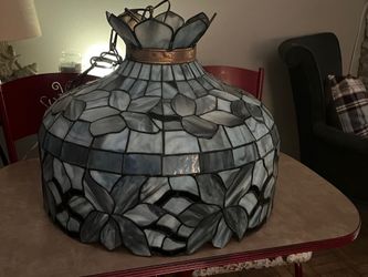 Stained glass hanging lamp