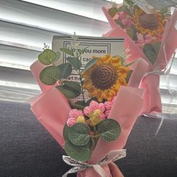 HAND MADE Crochet Flower Bouquet/ Sunflower/ Valentines Day 