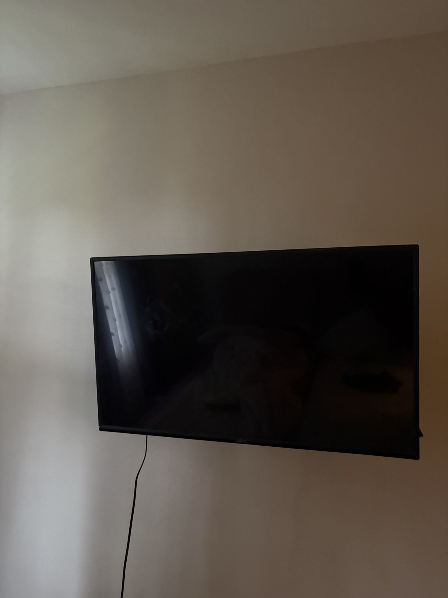 43 Inch Vizio 