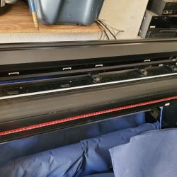 Vinyl Cutter 26"
