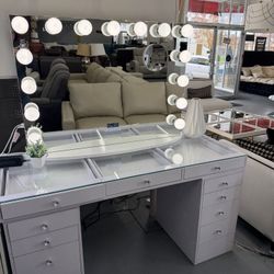 IMPRESSIONS Vanities Available Only @ FURNITURE LOVE 💕 Same Day Delivery 🚚 