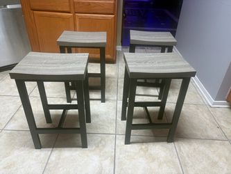 Set of 4 Backless Bar Stools