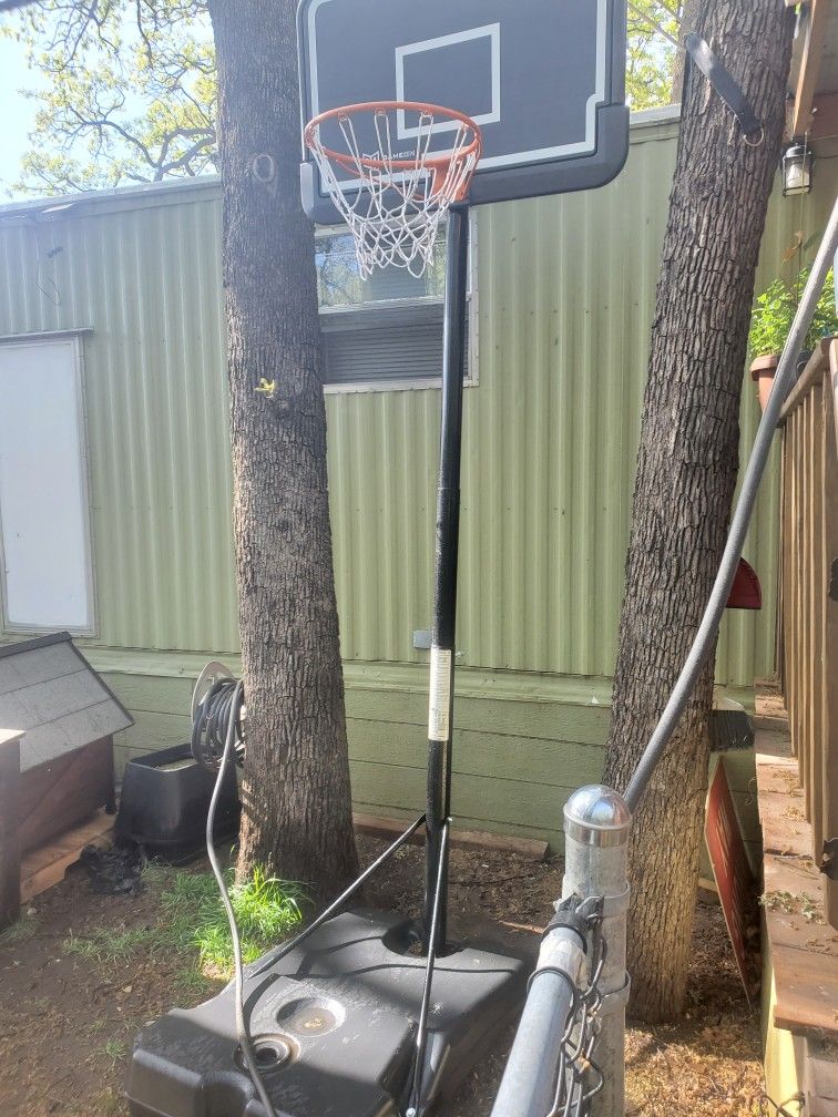 Basketball Game On 44 in Portable Basketball Hoop

