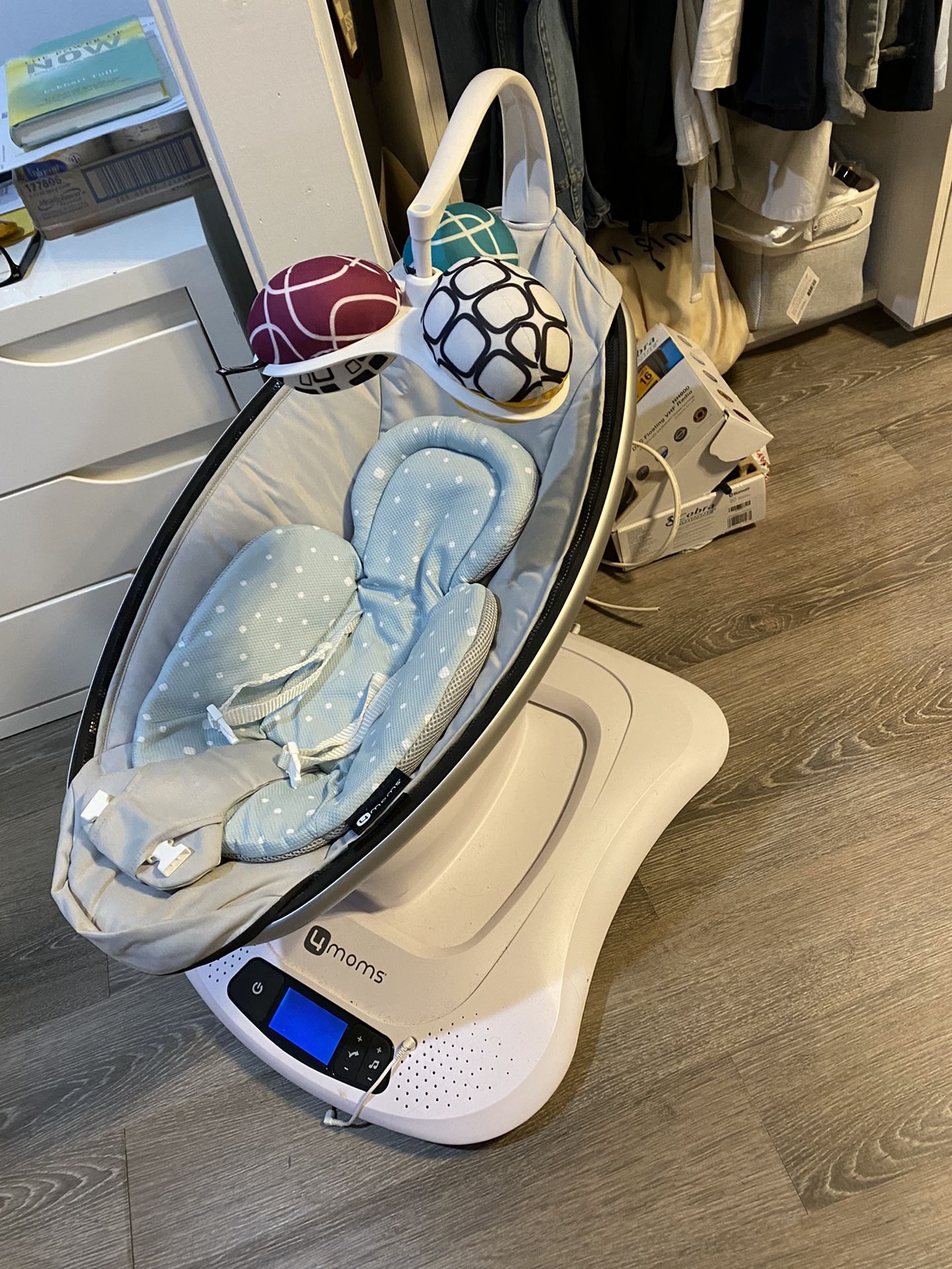 Mamaroo Like New Baby & Kids