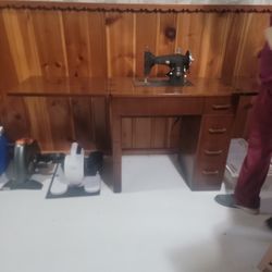 Antique Rotory Sewing Machine 