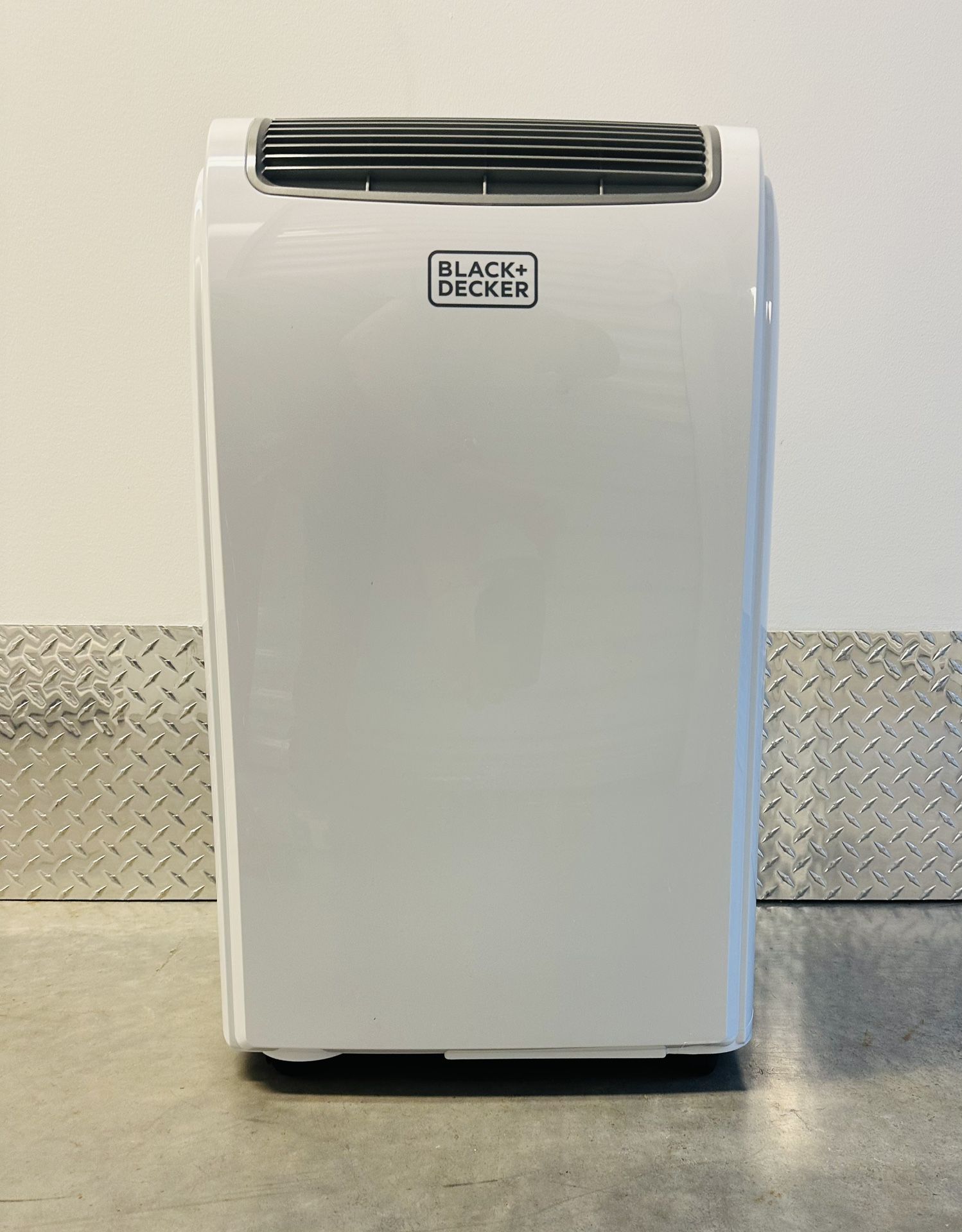 **NEW PRICE** Black & Decker Portable A/C