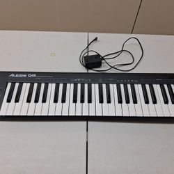 Alesis Q49 49 Key MIDI Controller (Fatar Keybed)