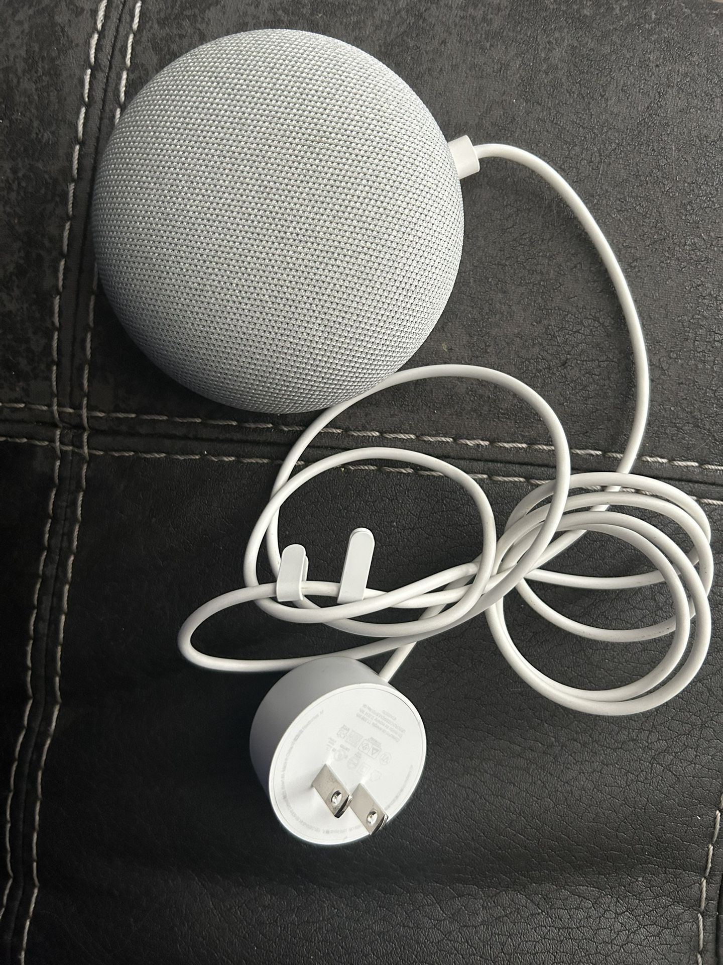 Google Home Device 
