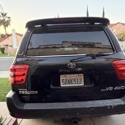 03 Toyota sequoia