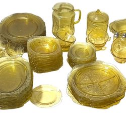 Large Set Of 171 Pieces Federal Glass
