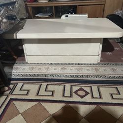 Very Steady Coffee Table 