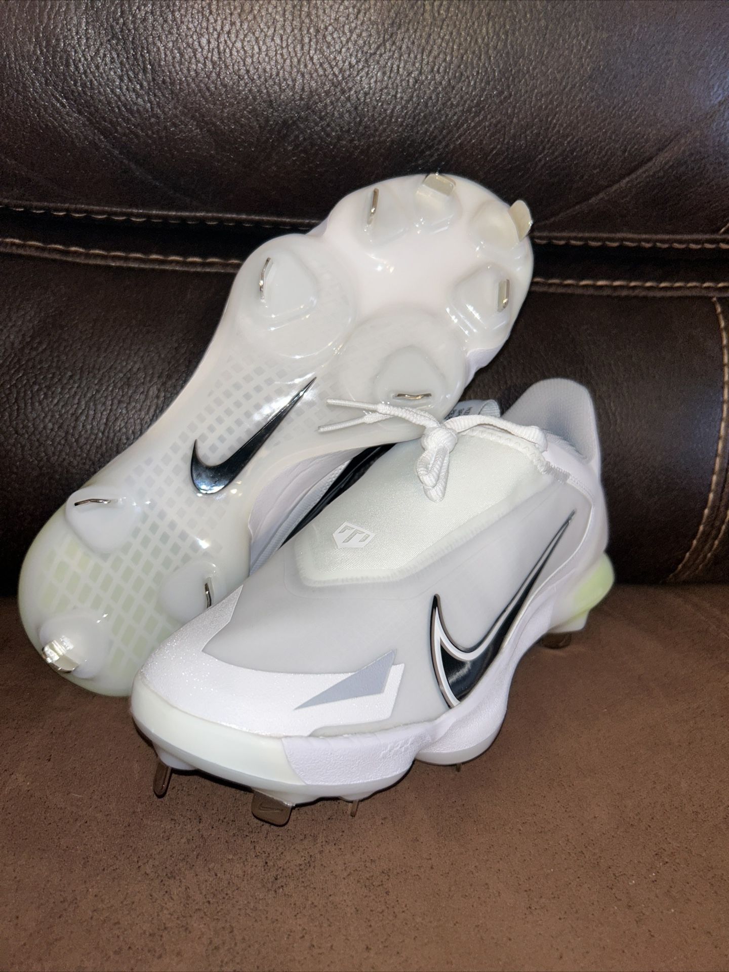 🔥SZ 11 Nike Force Zoom Trout 8 Pro White Metal Baseball Cleats CZ5915-100 Men