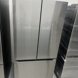 (DEAL WON’T LAST LONG)‼️ Samsung 3-Door French Door Smart Refrigerator with Beverage Center
