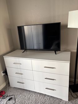 White 6 Drawer dresser