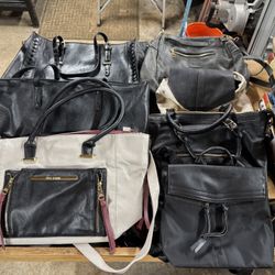 Lot of (7) Purses 