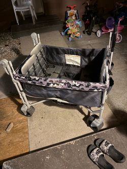 Safety 1st 4 seater wagon