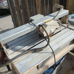 Chicago Electric Wet Tile Saw