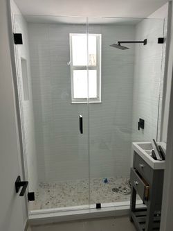 Glass Shower In All The Measures