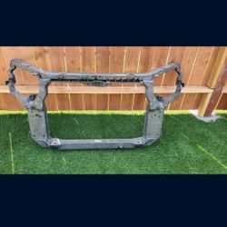 2014-2015 KIA SORENTO RADIATOR
SUPPORT CORE GENUINE USED OEM. NC4