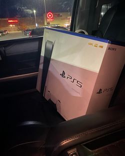 PS5 Disc Version $690 and $680 For Both