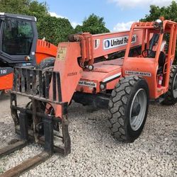 8,000lbs Reach Forklift Skytrak 