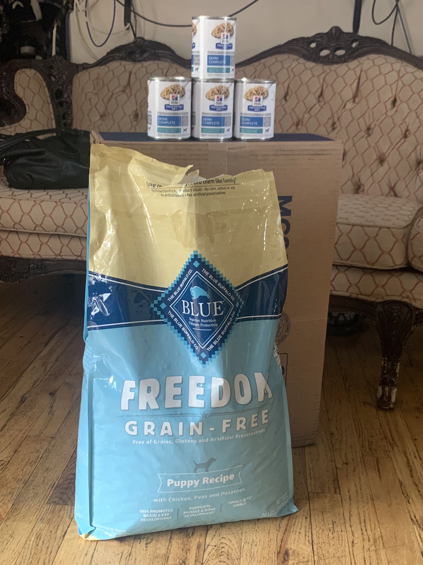 (Blue Buffalo) Dry Dog Food & (Hills) Wet Dog Food