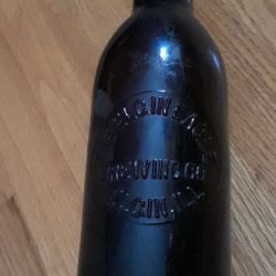 Vintage Elgin beer bottle. Elgin Eagle Brewing co quart size.  Great shape!