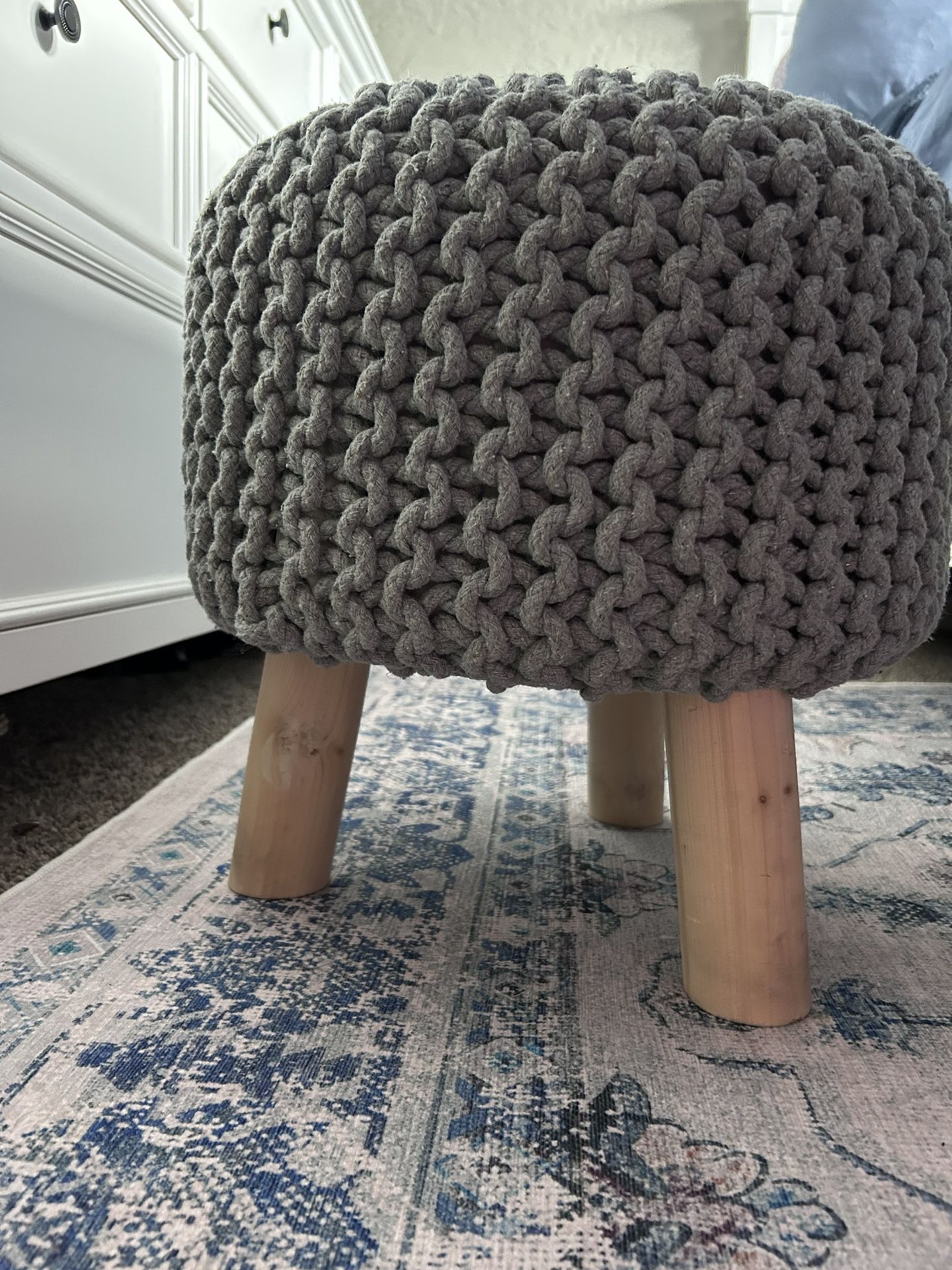 Knitted Ottoman With Wooden Legs