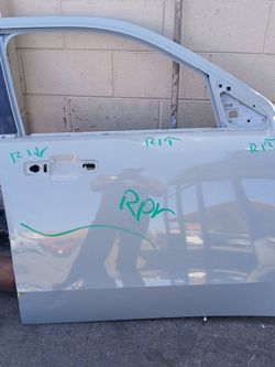 Ford Maverick door