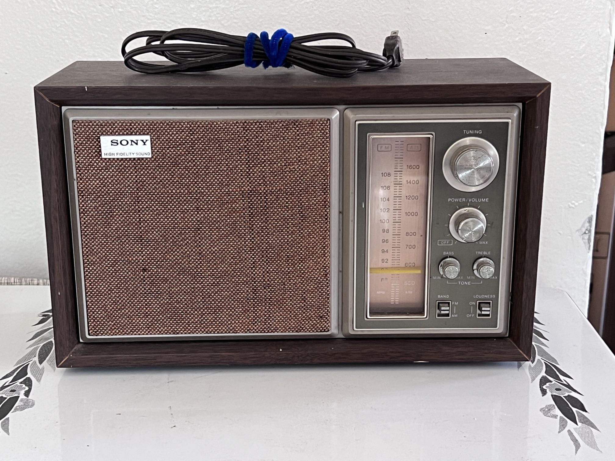 70s Sony Tabletop Radio AM/FM Model ICF-9550W High Fidelity Wood Enclosure