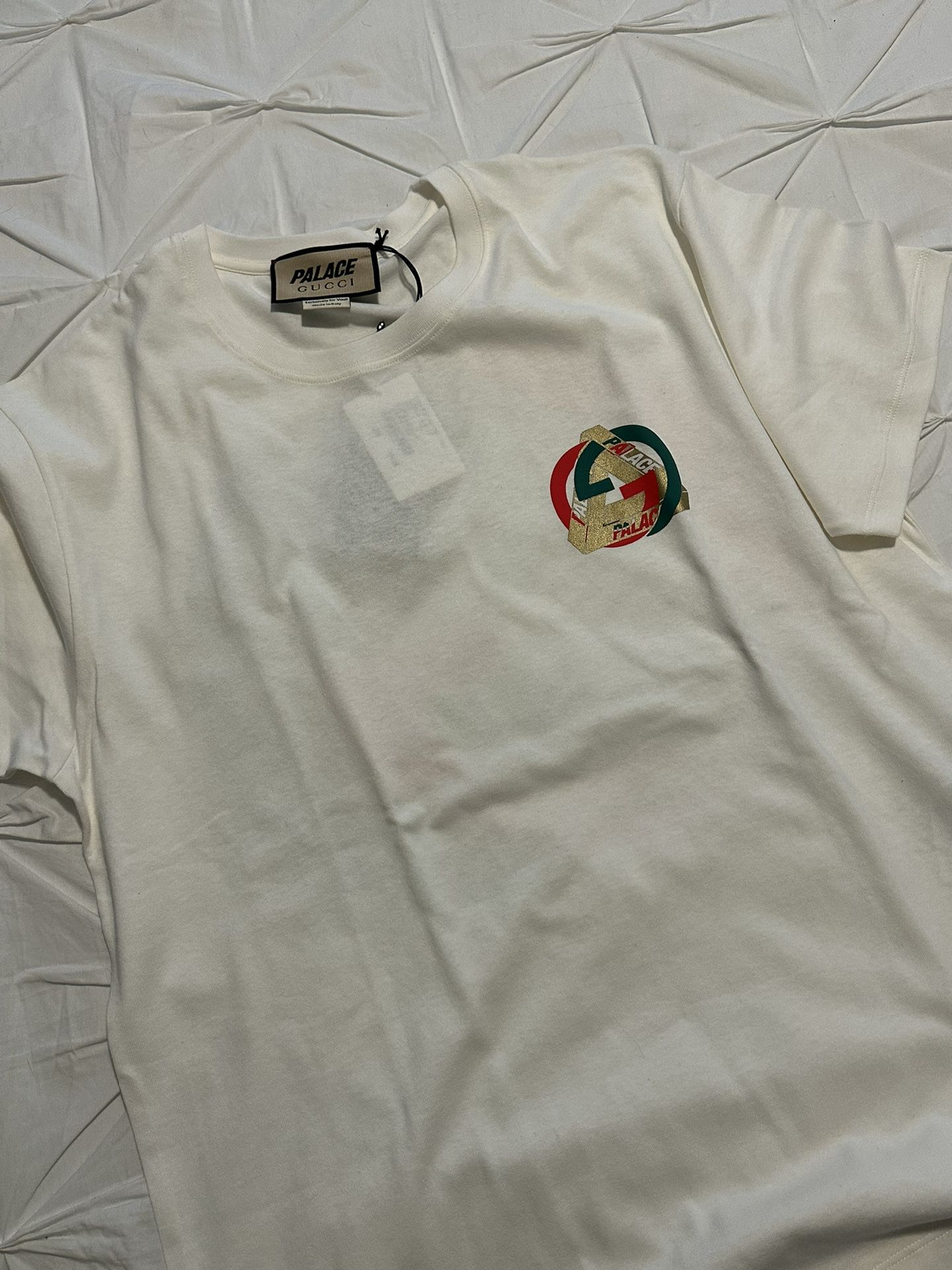 mager Tilskynde billedtekst Gucci X Palace T Shirt for Sale in Los Angeles, CA - OfferUp