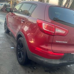 Vendo Mi Kia Sportage 2013 Título Limpio 