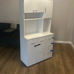 Kitchen Cabinets 