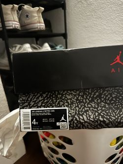 Jordans 3’s