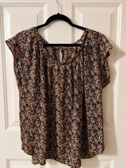LC Lauren Conrad Sleeveless Floral Blouse Size XL