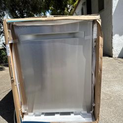 NEW MIDEA DISHWASHER 