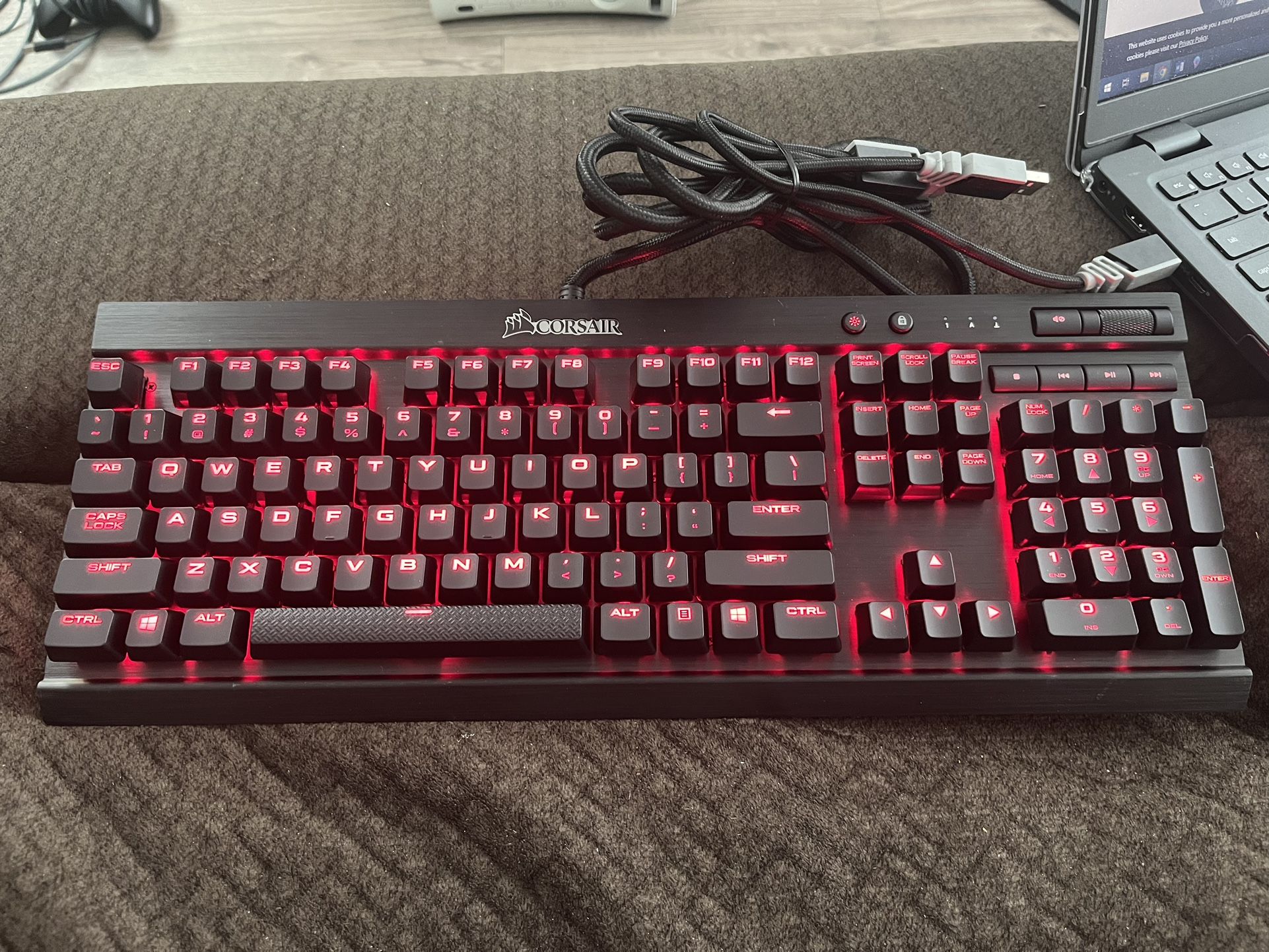 Corsair K70 LUX Mechanical Keyboard Refurbished