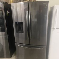 Samsung Black Stainless Refrigerator 