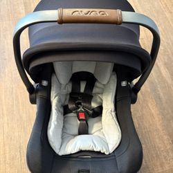 Nuna Pipa Lite Car seat