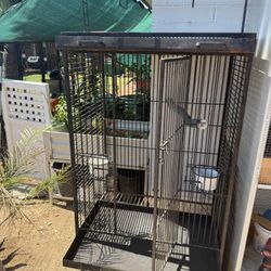 X-Large Bird Cage On Wheels 