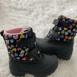 Toddler Carters Snow boot Size 6