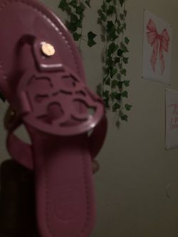 Pink tory burch sandals