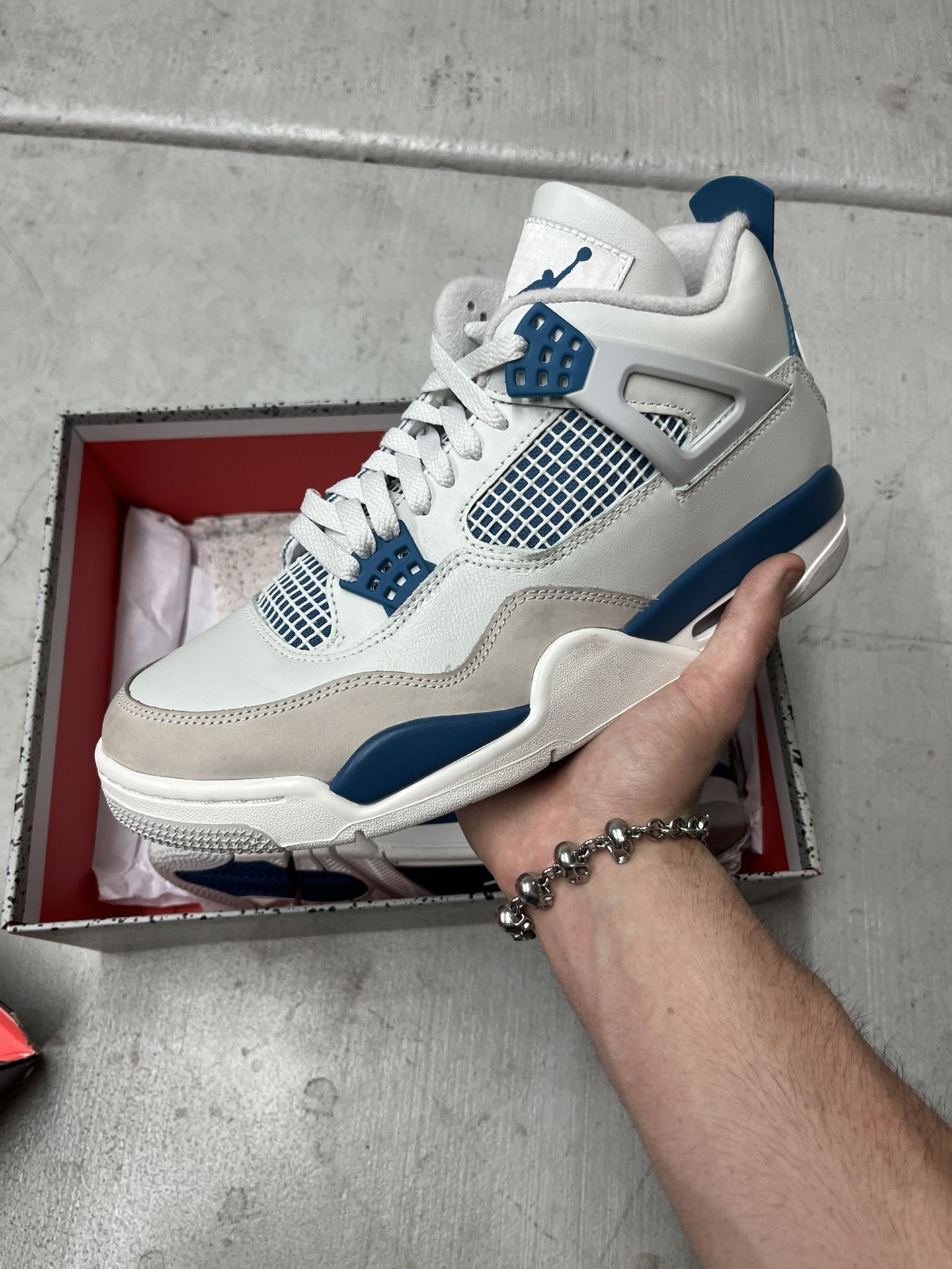 Jordan 4 ‘Military Blue’