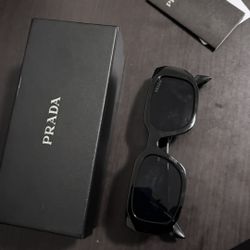 Prada Milano PR 17WS