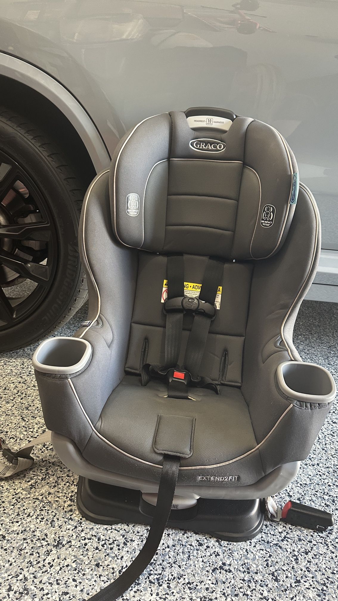 Graco Extend2Fit Convertible Baby Car Seat