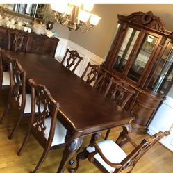 Havertys Dining  Set And China Cabinet  