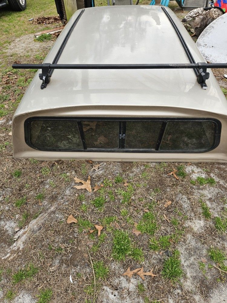Camper