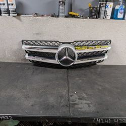 2010-2011-2012 MERCEDES BENZ GLK GLK350 GRILL OEM USED #9550